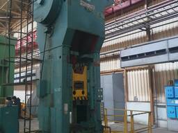 250 ton kuvvetli krank baskı makinesi