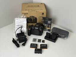 Canon EOS R5 CE dijital aynasız sinema kamerası ve daha fazlası.