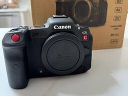 Canon EOS R5 C Aynasız Sinema Kamerası