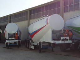 Cement tanker trailers. Цементовозы