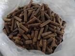 Fuel wood pellets in granules - photo 2