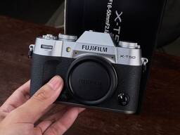 Fujifilm X-T50 gövdesi yeni