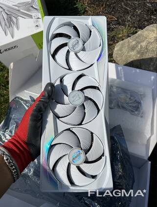 Gigabyte GeForce RTX 5090 Master ICE Graphics Card
