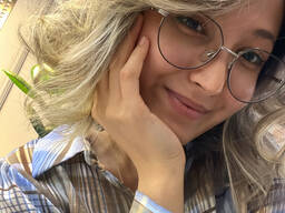 Переводчик, консультант, помощник в соцсетях