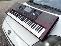 Korg PA1000 profesyonel 61 tuşlu aranjör klavye, hoparlörlü