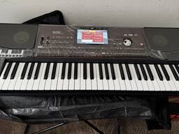 Korg Pa700 Profesyonel Aranjör 61 tuşlu, Dokunmatik Ekranlı ve Hoparlörlü Siyah