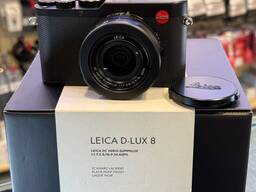 Leica D-Lux 8 Dijital Fotoğraf Makinesi