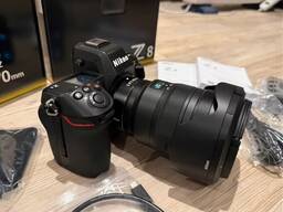 Nikon Z8 Nikkor Z 24-70 2.8S Lens
