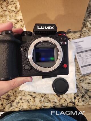 Panasonic Lumix S1R II Aynasız Fotoğraf Makinesi