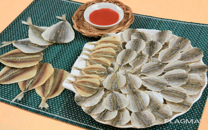 Поставка в ЕС сушеной рыбы из ВНР в качестве снека к пиву от производителя.